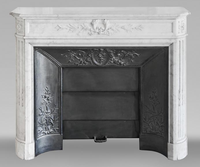 Louis XVI style fireplace with rounded corners and decorated with a laurel wreath, in Carrara marble Louis XVI style fireplace with rounded corners and decorated with a laurel wreath, in Carrara marble-0