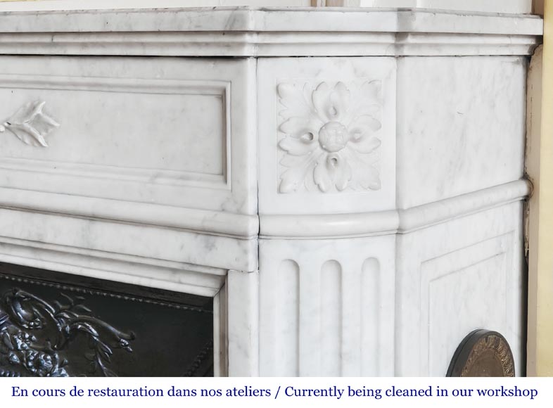 Louis XVI style fireplace with rounded corners and decorated with a laurel wreath, in Carrara marble Louis XVI style fireplace with rounded corners and decorated with a laurel wreath, in Carrara marble-8