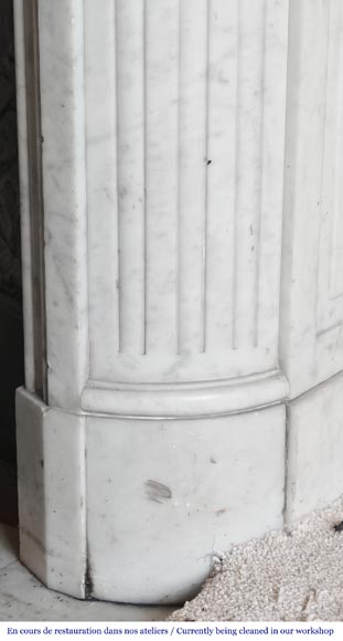 Louis XVI style fireplace with rounded corners and decorated with a laurel wreath, in Carrara marble Louis XVI style fireplace with rounded corners and decorated with a laurel wreath, in Carrara marble-9