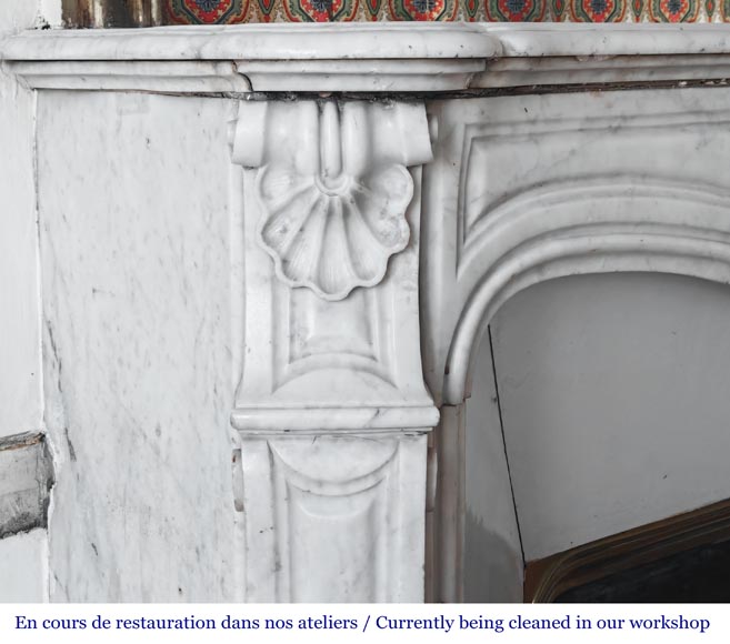 Louis XV style fireplace in Carrara marble, decorated with a shell Louis XV style fireplace in Carrara marble, decorated with a shell-4