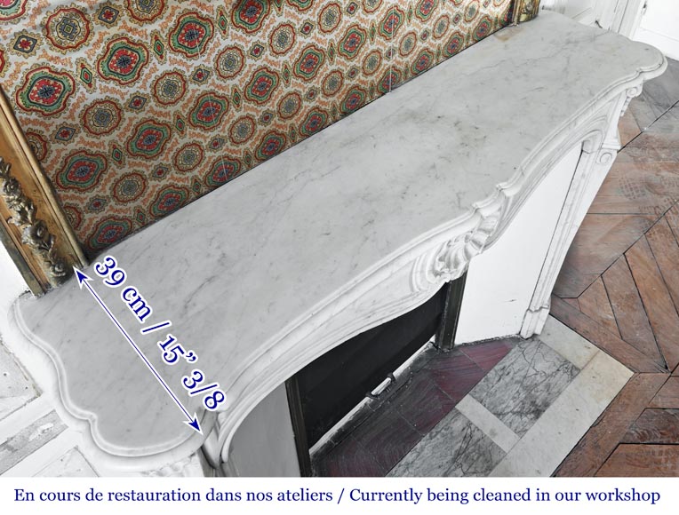 Louis XV style fireplace in Carrara marble, decorated with a shell Louis XV style fireplace in Carrara marble, decorated with a shell-9