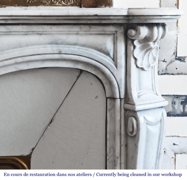 Louis XV style fireplace in Carrara marble decorated with a shell Louis XV style fireplace in Carrara marble decorated with a shell-7