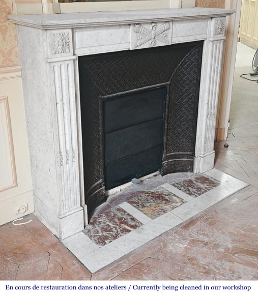 Louis XVI style fireplace in Carrara marble decorated with a torch and a quiver Louis XVI style fireplace in Carrara marble decorated with a torch and a quiver-2
