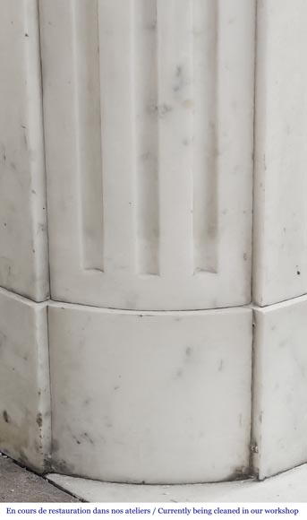 Louis XVI style fireplace with rounded corners in statuary marble Louis XVI style fireplace with rounded corners in statuary marble-4