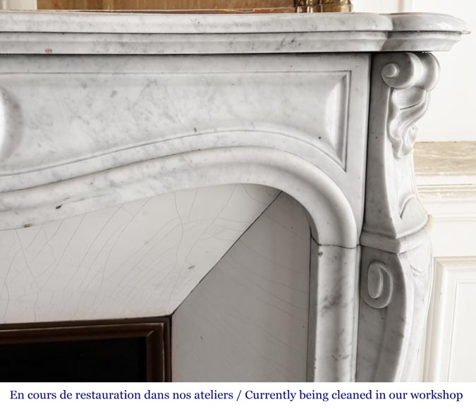 Louis XV style fireplace decorated with a shell, in Carrara marble Louis XV style fireplace decorated with a shell, in Carrara marble-6