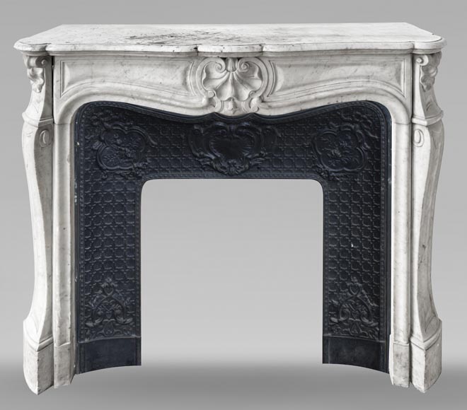 Louis XV style fireplace in Carrara marble decorated with a shell Louis XV style fireplace in Carrara marble decorated with a shell-0
