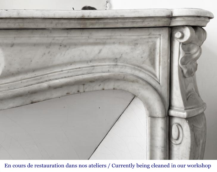 Louis XV style fireplace in Carrara marble decorated with a shell Louis XV style fireplace in Carrara marble decorated with a shell-6
