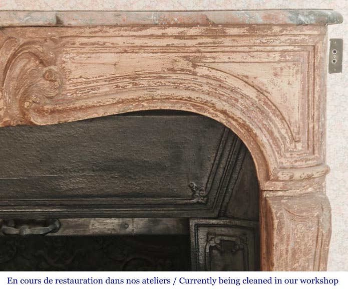 Louis XV-style stone fireplace, adorned with a palmette Louis XV-style stone fireplace, adorned with a palmette-6