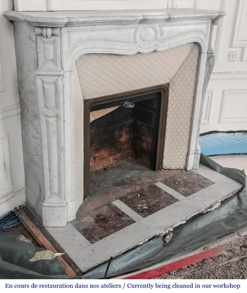 Louis XV style fireplace, Pompadour model, in Carrara marble Louis XV style fireplace, Pompadour model, in Carrara marble-2