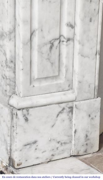 Straight-fronted Louis XV style fireplace, Pompadour type, in veined Carrara marble Straight-fronted Louis XV style fireplace, Pompadour type, in veined Carrara marble-4