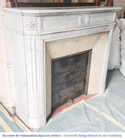 Louis XVI style Carrara marble fireplace with rounded corners-2