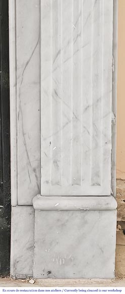 Louis XVI-style fireplace in Carrara marble, featuring molded ornamentation Louis XVI-style fireplace in Carrara marble, featuring molded ornamentation-7