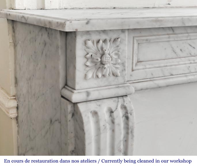 Louis XVI-style fireplace with a rosette motif, in veined Carrara marble Louis XVI-style fireplace with a rosette motif, in veined Carrara marble-3